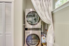 Riverfront Hayesville Retreat: Fishing & Kayaking!