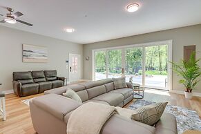 Riverfront Hayesville Retreat: Fishing & Kayaking!