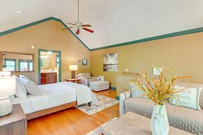 Riverfront Hayesville Retreat: Fishing & Kayaking!