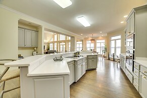 Spacious Lakefront Kentucky Home Rental!