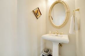 Spacious Lakefront Kentucky Home Rental!