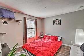 Updated Fayetville Townhome-away-from-home w/ Yard
