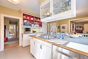 Southwest Harbor Home-3 Min to Acadia Natl Park