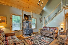 Timber Home: Walk to Slopes & N Conway Shops!