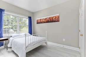 Stunning Former Winery w/ Pool & Mtn Views!