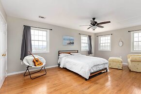 Stunning Former Winery w/ Pool & Mtn Views!