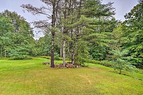 Secluded Getaway < 10 Mi to Saratoga Springs!