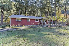 Willow Creek Hideaway w/ Deck, 1 Mi to River!