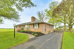 3 Mi to Dutch Wonderland: Serene Home w/ Deck