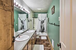 Bozeman Getaway on the Prairie w/ Patio & Grill