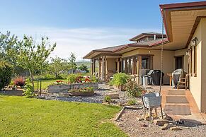 Bozeman Getaway on the Prairie w/ Patio & Grill