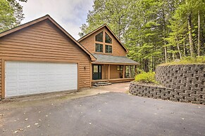 Waterfront Lake Tomahawk Cabin w/ Game Room!