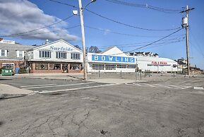 York Beachfront Condo - Steps to Long Sands!