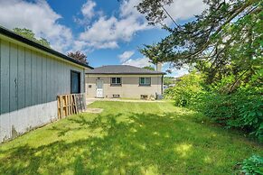 Westland Home ~ 20 Mi to Downtown Detroit!