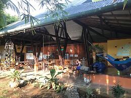 Luminosa Uvita Hotel