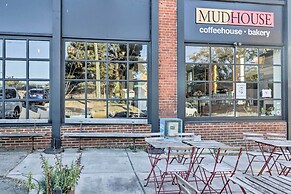 Bright Crozet Apartment w/ Mountain Views!