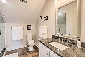 Bright Crozet Apartment w/ Mountain Views!