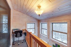 Beech Mountain Cabin Rental With Deck!