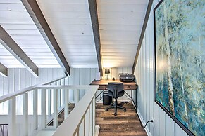 Brookeland Resort Cabin w/ Golf + Lake Access