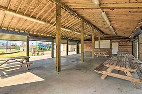 Canal Access & Decks: Bayfront Jamaica Beach House