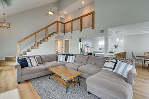 Canal Access & Decks: Bayfront Jamaica Beach House