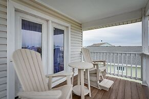 Canal Access & Decks: Bayfront Jamaica Beach House