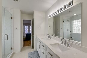 Canal Access & Decks: Bayfront Jamaica Beach House