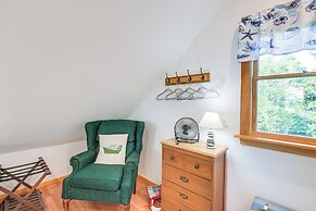 Charming Stonington Studio w/ Ocean Views!