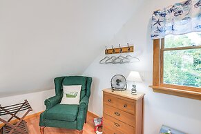 Charming Stonington Studio w/ Ocean Views!