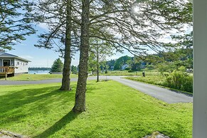 Charming Stonington Studio w/ Ocean Views!