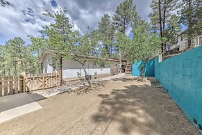 Raven Hill Retreat' ~ 6 Miles to Ruidoso Downs!