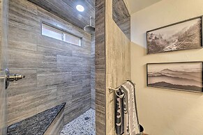 Raven Hill Retreat' ~ 6 Miles to Ruidoso Downs!