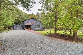 Hot Tub, Beach Access: Albrightsville Retreat!