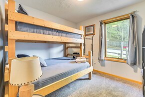 Cedar Home w/ Fire Pit & Grill ~ 3 Mi to Lakes