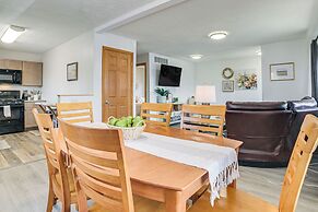 Cedar Home w/ Fire Pit & Grill ~ 3 Mi to Lakes