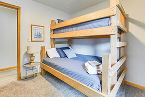 Cedar Home w/ Fire Pit & Grill ~ 3 Mi to Lakes