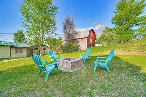 Cedar Home w/ Fire Pit & Grill ~ 3 Mi to Lakes