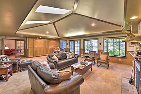 Camano Island Family House w/ Hot Tub & Deck!