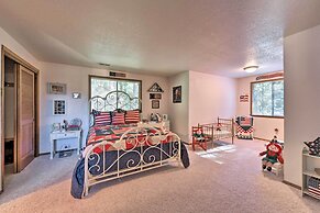 Camano Island Family House w/ Hot Tub & Deck!