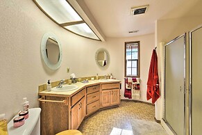 Camano Island Family House w/ Hot Tub & Deck!