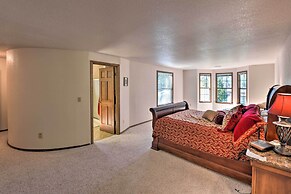 Camano Island Family House w/ Hot Tub & Deck!