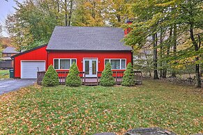 Charming Tobyhanna Cottage ~ 15 Mi to Skiing!