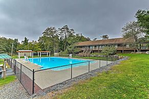 Charming Tobyhanna Cottage ~ 15 Mi to Skiing!