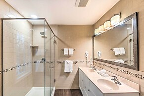 North Conway Home ~ 2 Mi to Cranmore Mountain!