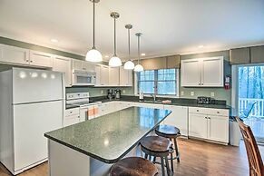 North Conway Home ~ 2 Mi to Cranmore Mountain!