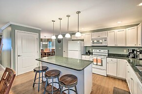 North Conway Home ~ 2 Mi to Cranmore Mountain!