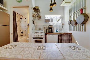 4-season Gold Coast Cottage, 2 Mi to Winter Sports