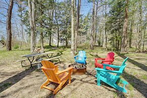 4-season Gold Coast Cottage, 2 Mi to Winter Sports