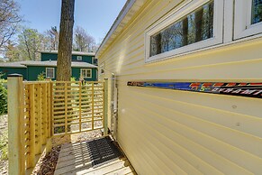 4-season Gold Coast Cottage, 2 Mi to Winter Sports