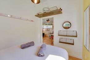 4-season Gold Coast Cottage, 2 Mi to Winter Sports